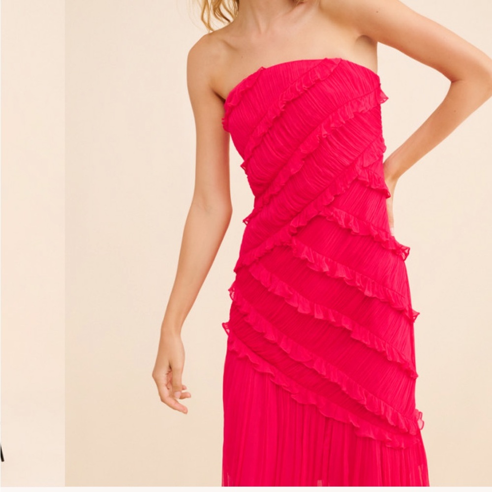 Vibrant Strapless Pink Chiffon Gown